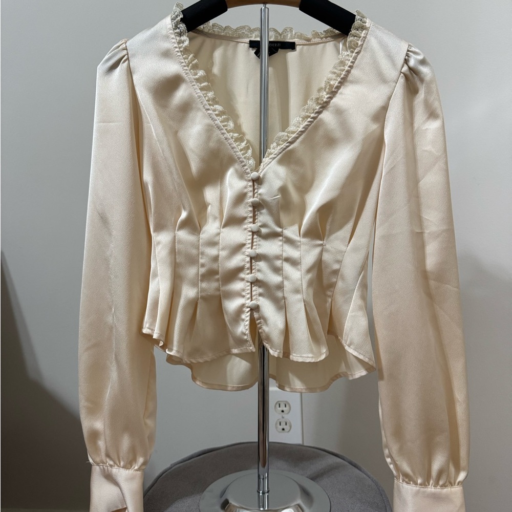 ⭐️SOLD⭐️Forever 21 Cream Satin Blouse